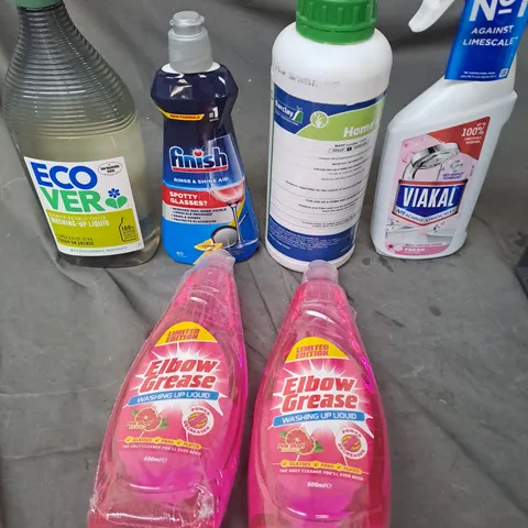 APPROXIMATELY 10 ASSORTED HOUSEHOLD PRODUCTS TO INCLUDE WASHING UP LIQUID, LIMESCALE REMOVER, GALLUP ETC