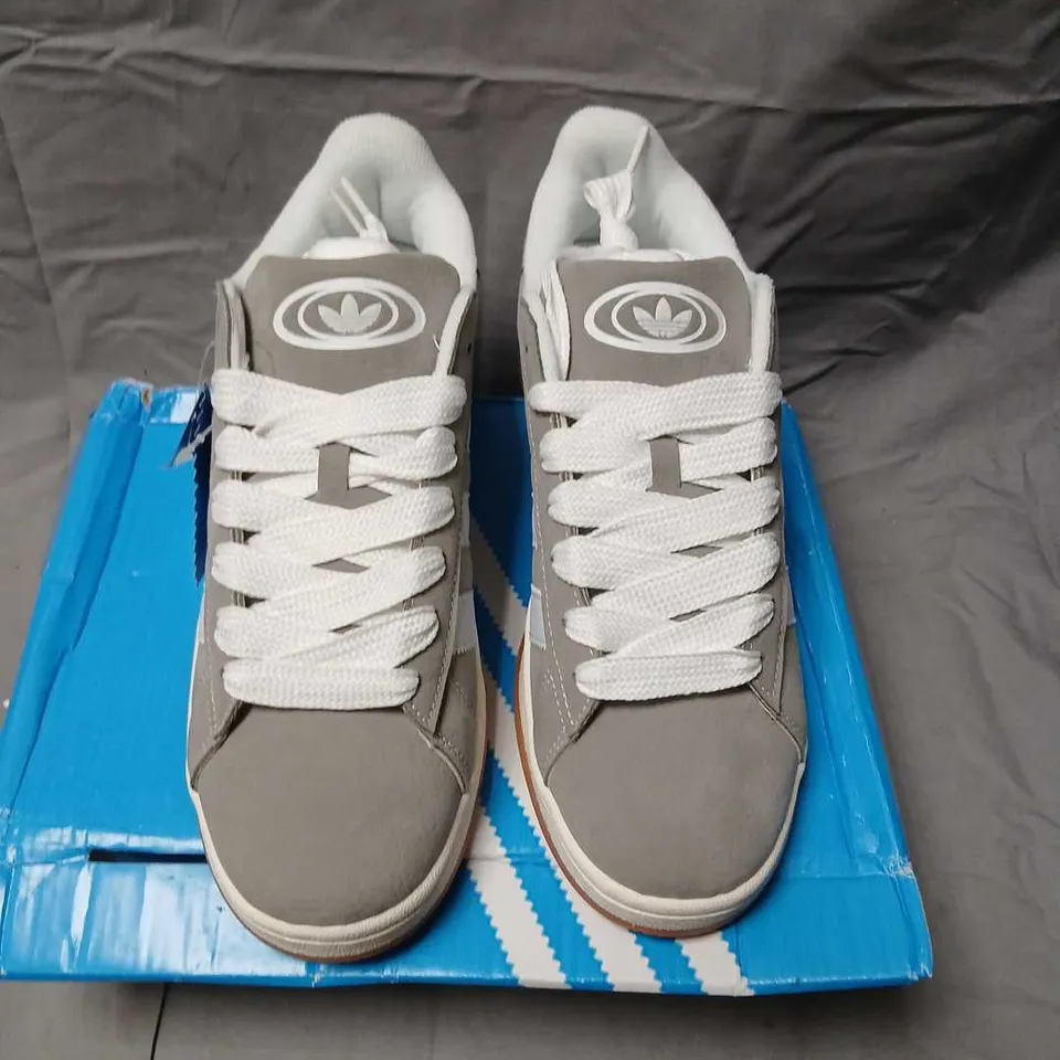 ADIDAS CAMPUS SNEAKERS – GREY/WHITE – UK 8 (US 9.5)