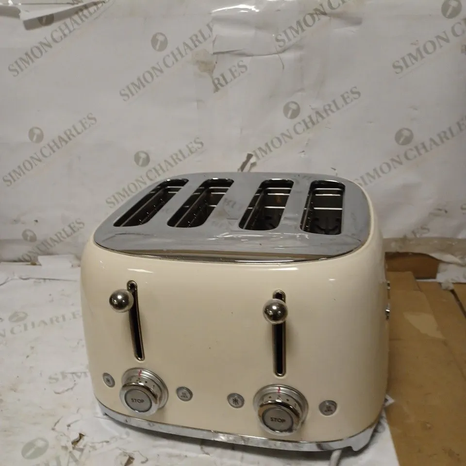 SMEG TSF03RDUK RETRO 4 SLICE TOASTER