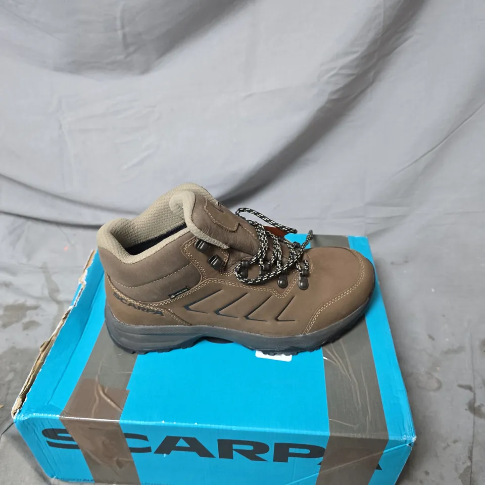 SCARPA BROWN WALKING BOOTS BOXED SIZE 5.5
