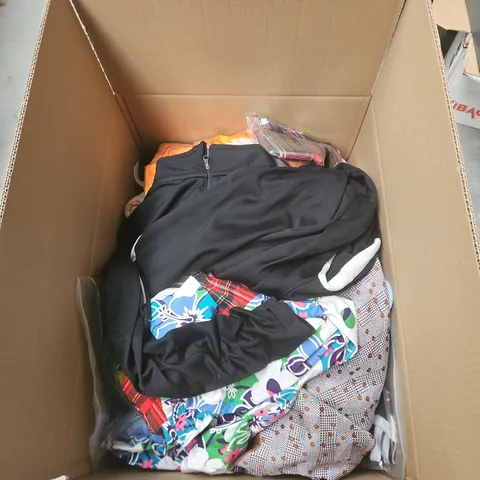 BOX OF APPROXIMATELY 25 ASSORTED CHILDRENS CLOTHING ITEMS IN VARIOUS STYLES , COLOURS AND SIZES 
