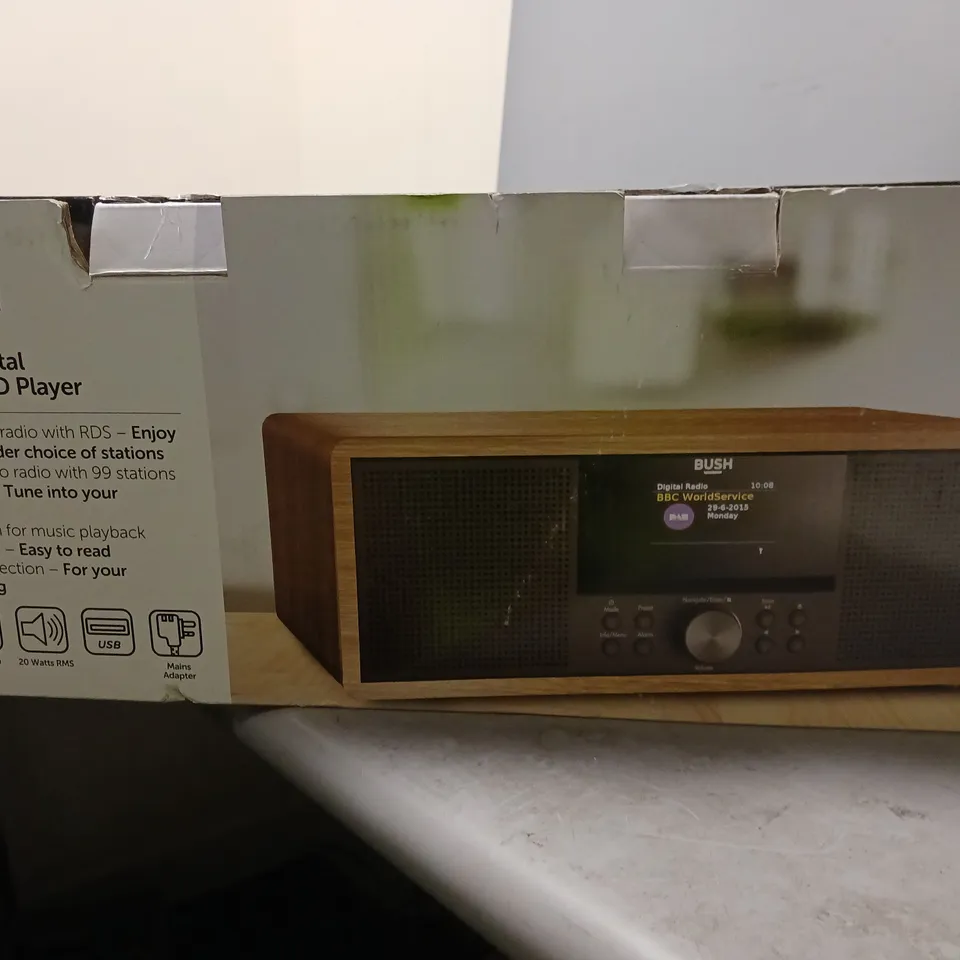 BUSH DAB+/DAB DIGITAL FM RADIO WITH CD PLAYER 