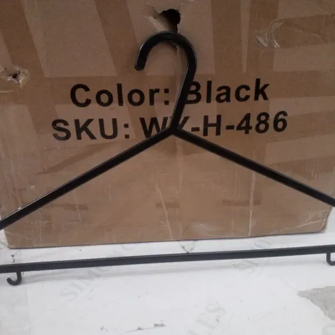 BOXED GRANDMA SHARK 60 BLACK PLASTIC ADULT HANGERS