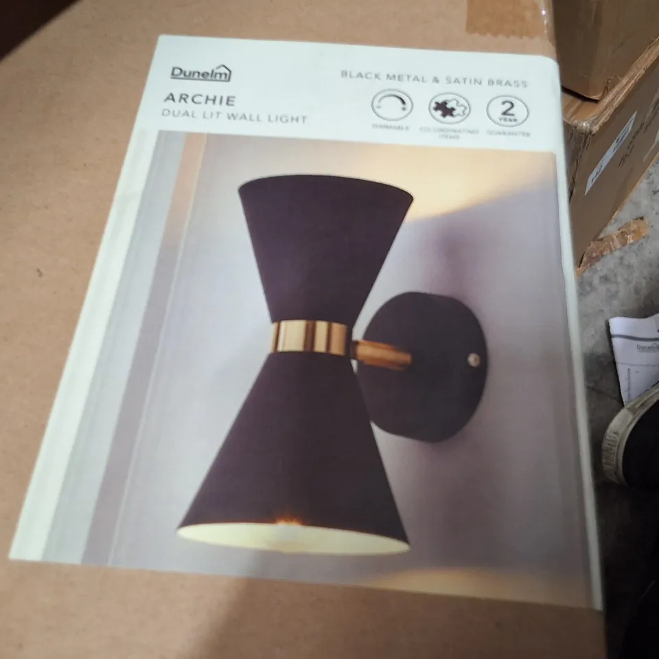 BOXED DUNELM ARCHIE DUAL LIT WALL LIGHT – BLACK METAL & BRASS
