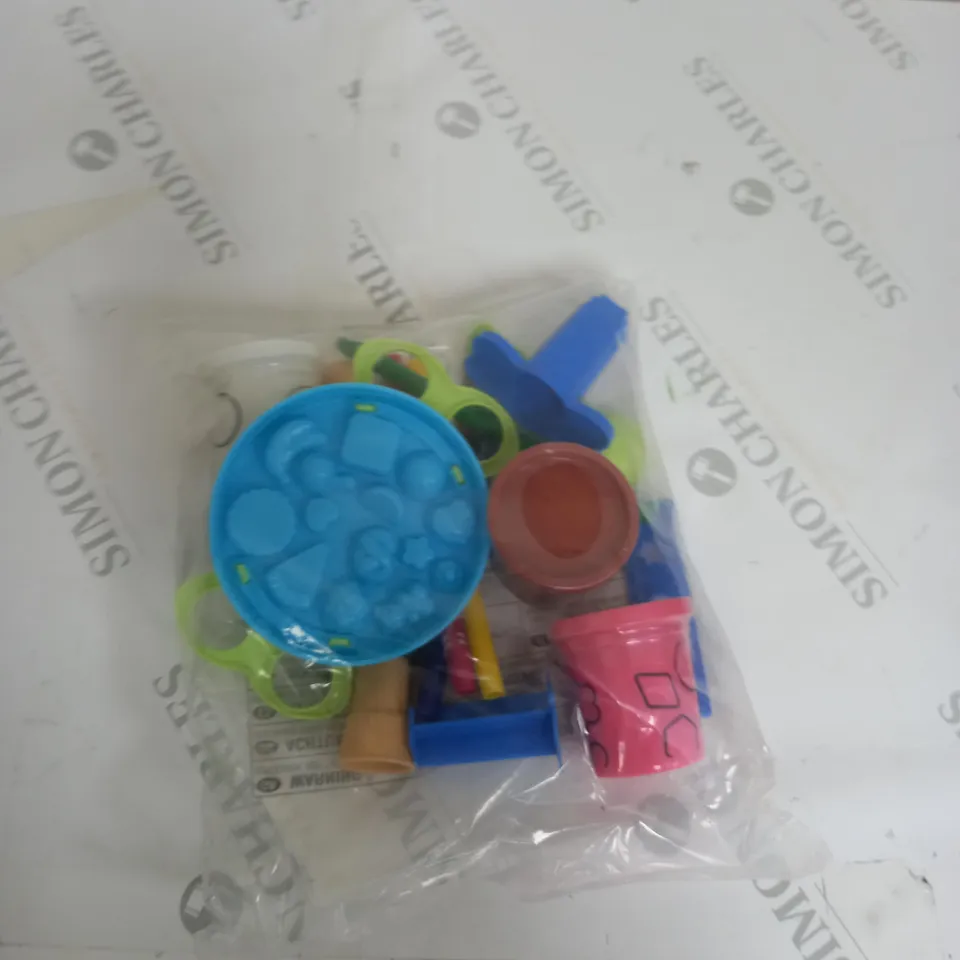 SILLY SCENTS ICE CREAM DOUGH PLAYSET  RRP £14.99