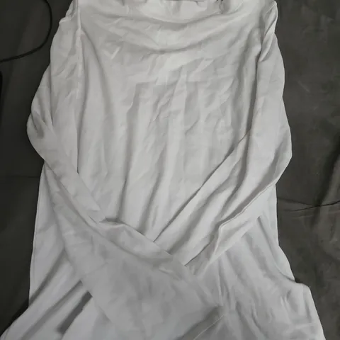 MOUNTAIN WAREHOUSE WHITE LONG-SLEEVE TURTLENECK TOP – WOMEN’S CLOTHING SIZE M