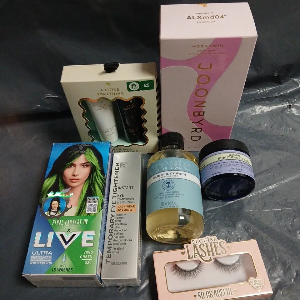 APPROXIMATELY 15 ASSORTED HEALTH & BEAUTY PRODUCTS TO INCLUDE LIVE HAIR COLOUR, ENRICHING CREAM, BODY WASH ETC 