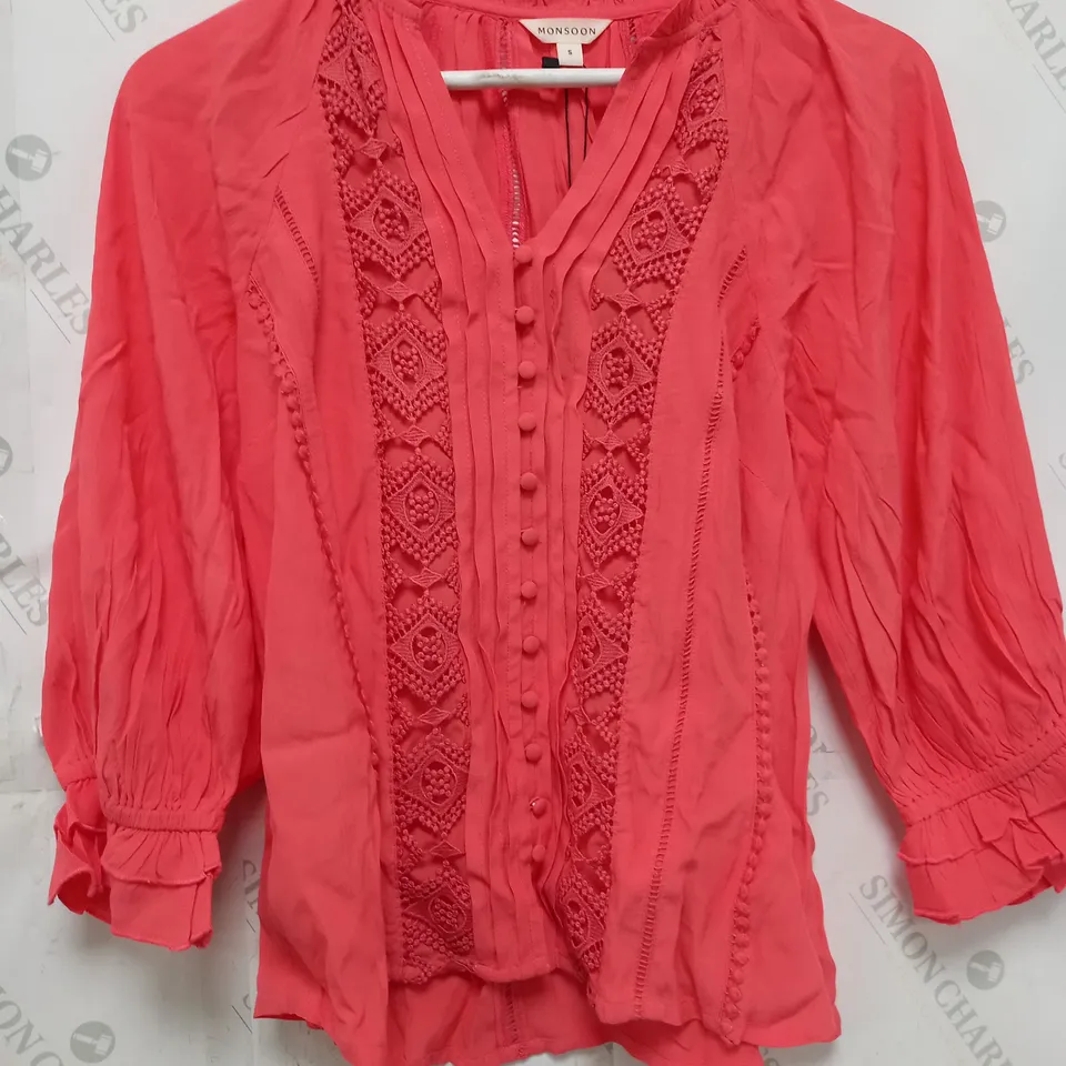 MONSOON HATTIE TOP IN CORAL - SMALL