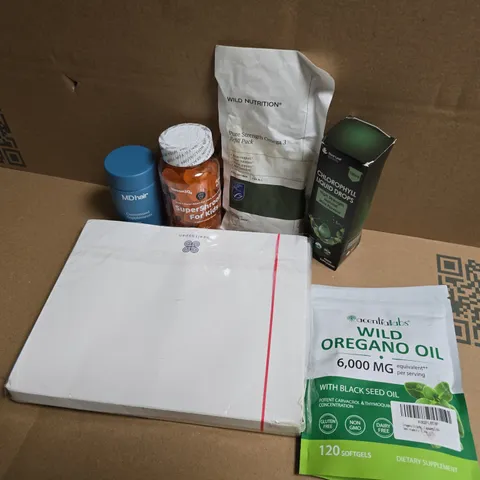 APPROXIMATELY 15 ASSORTED VITAMIN/HEALTH AID PRODUCTS TO INCLUDE WILD OREGANO OIL, WILD NUTRITION PURE STRENGTH OMEGA 3, SUPERSHROOMS FOR KIDS, ETC - COLLECTION ONLY