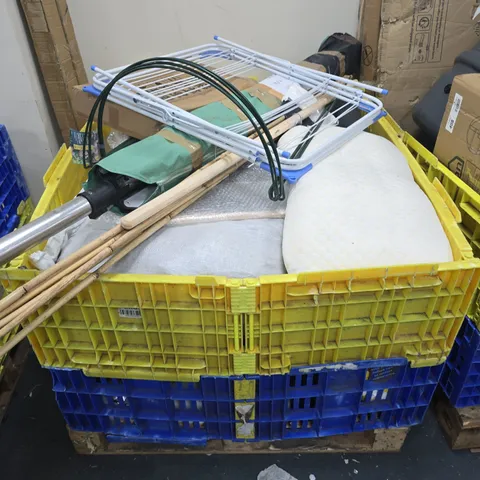 PALLET OF APPROXIMATELY 12 ASSORTED ITEMS INCLUDING LUMPWOOD CHARCOAL , CLOTHES MAIDEN AND PLANT SUPPORT HOOP 