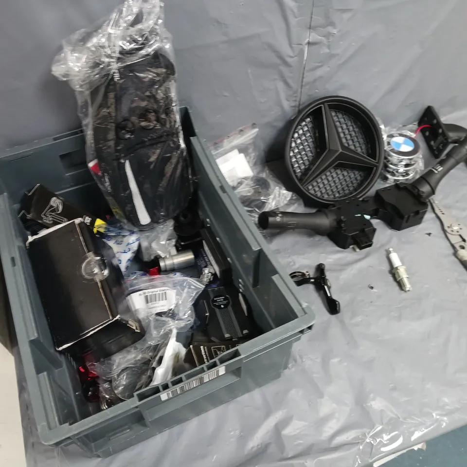 APPROXIMATELY 25 CAR AND BIKE PRODUCTS  