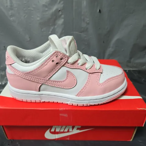 BOXED PAIR OF NIKE CHILDRENS DUNK LOW TRAINERS IN PINK/WHITE - UK 10