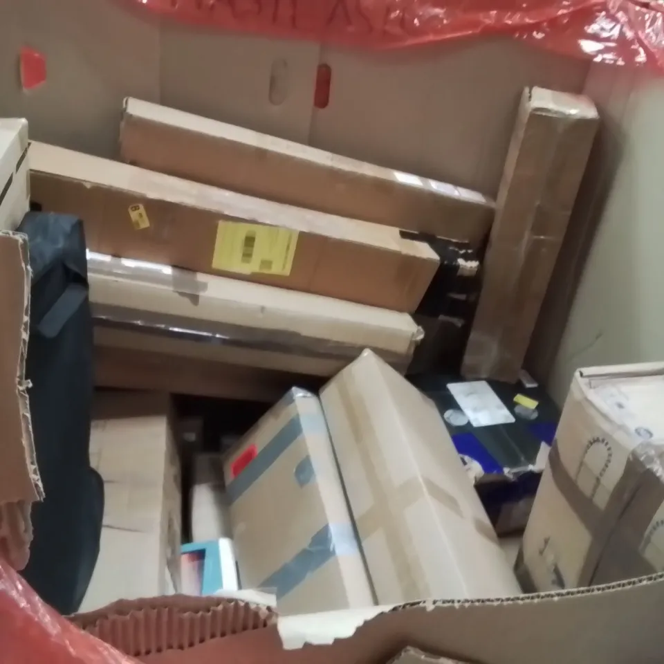 PALLET OF ASSORTED HOUSEHOLD GOODS AND PRODUCTS TO INCLUDE;MATTRESS,CLASSIC ARCADE STATION,TURNTABLE