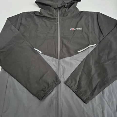 BERGHAUS HOODED SOFTSHELL JACKET – SIZE XL