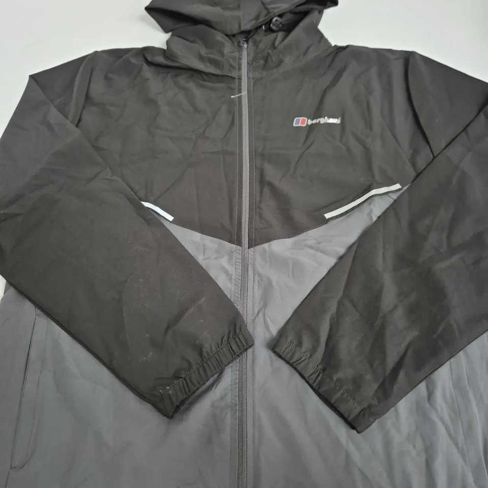 BERGHAUS HOODED SOFTSHELL JACKET – SIZE XL