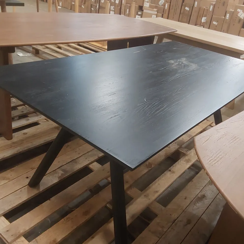 DESIGNER WOODEN DINING TABLE