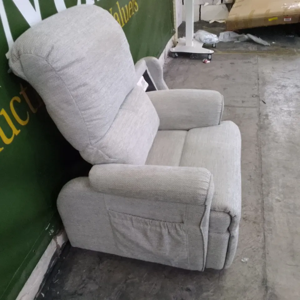 QUALITY DESIGNER G-PLAN NEWMARKET SMALL DUAL ELEVATE CHAIR - CHEVRON MIST FABRIC