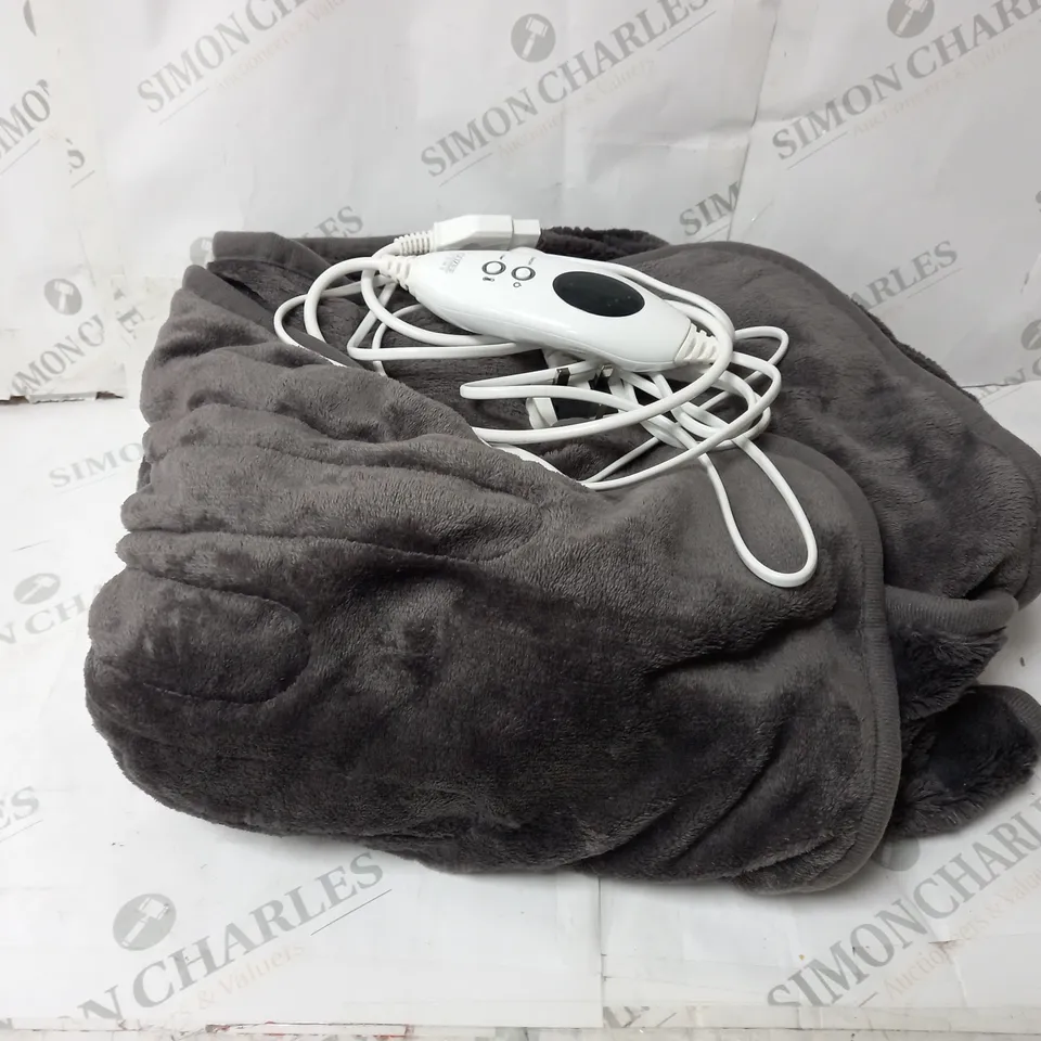  COZEE HOME HEATED BLANKET IN CHARCOAL 