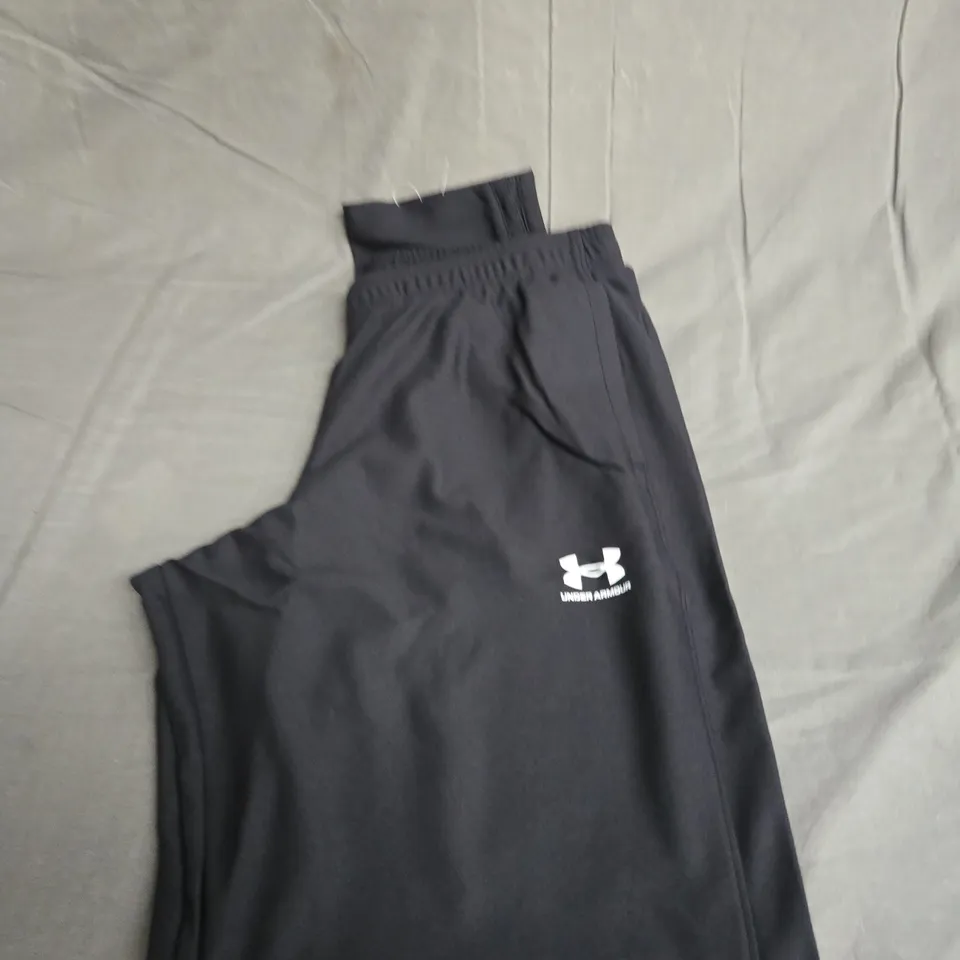 UNDER ARMOUR FULL TRACKSUIT SIZE XL - KIDS