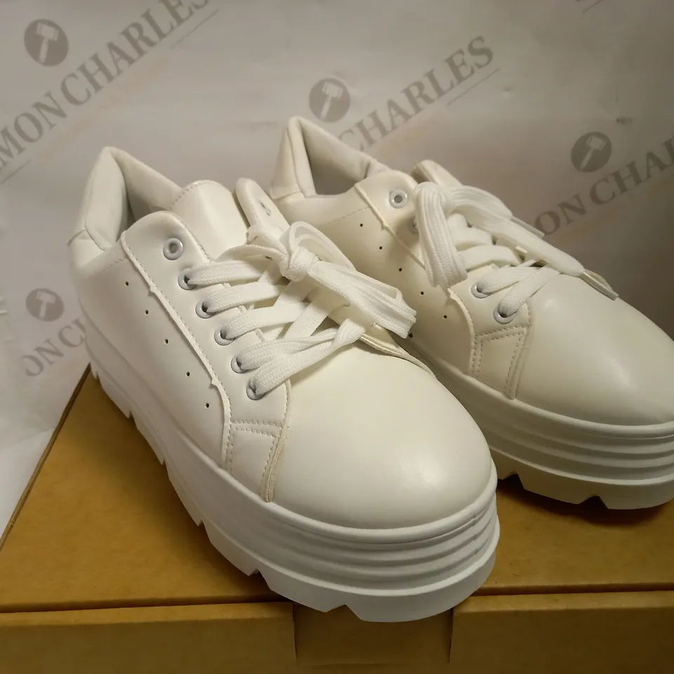 KOI VEGAN YUMI LAYERED CHUNKY TRAINERS - SIZE 6