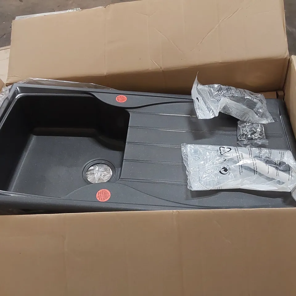 BOXED GRAPHITE SINGLE BOWL SINK (1 BOX)