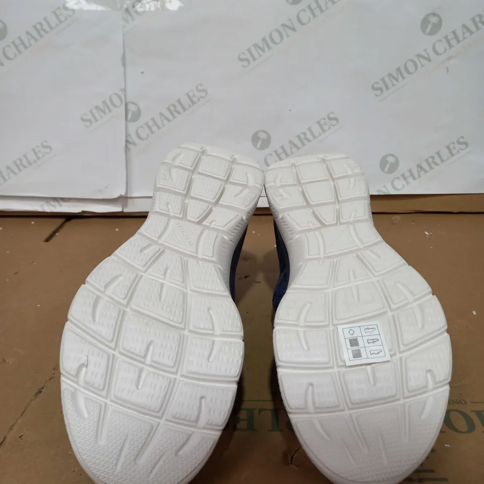 SKETCHERS SLIP INS MEMORY FOAM SHOE