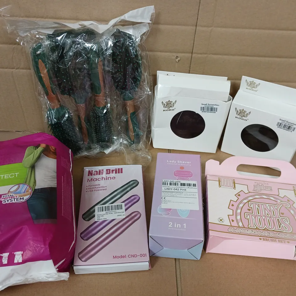 APPROX 12 ASSORTED BEAUTY PRODUCTS TO INCLUDE HAIR EXTENSION SRUNCHIES, NAIL DRILL MACHINE, P.LOUISE MAKEUP BRUSHES, ETC 