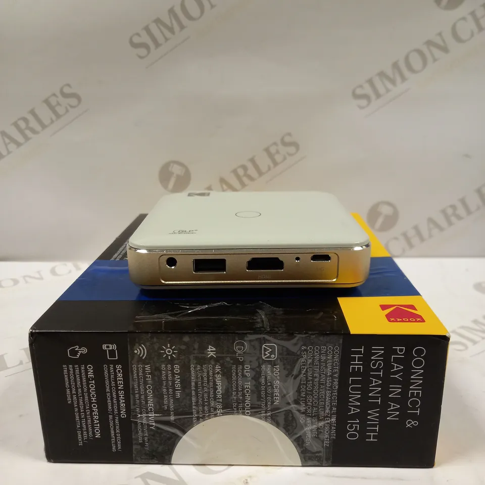 KODAK LUMA 150 POCKET PROJECTOR | PORTABLE MOVIE PROJECTOR W/ BUILT-IN SPEAKER