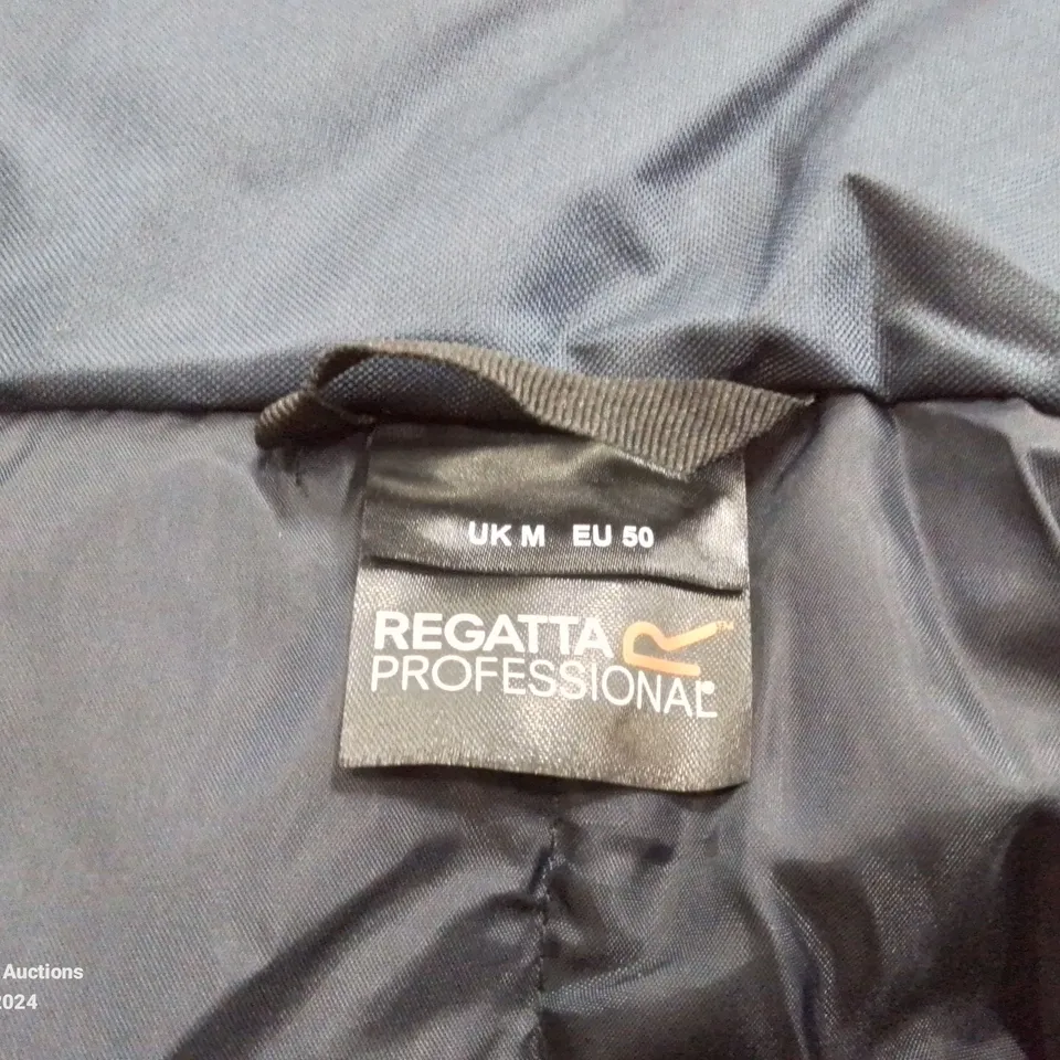 BOX CONTAINING X2 REGATTA PROFESSIONAL HI VISIBILITY JACKETS AND WORK PANTS