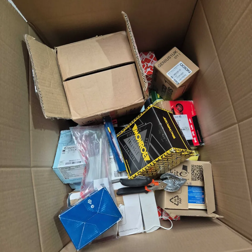 BOX OF APPROXIMATELY 20 ASSORTED HOUSEHOLD ITEMS TO INCLUDE DISHWASHER TABLETS, JOHNSTONE PAINT, 2 IN 1 GLASS CLEANER, BLUE PRINT BRAKE PADS ETC
