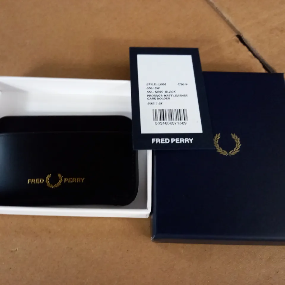 FRED PERRY MATT LEATHER CARD WALLET