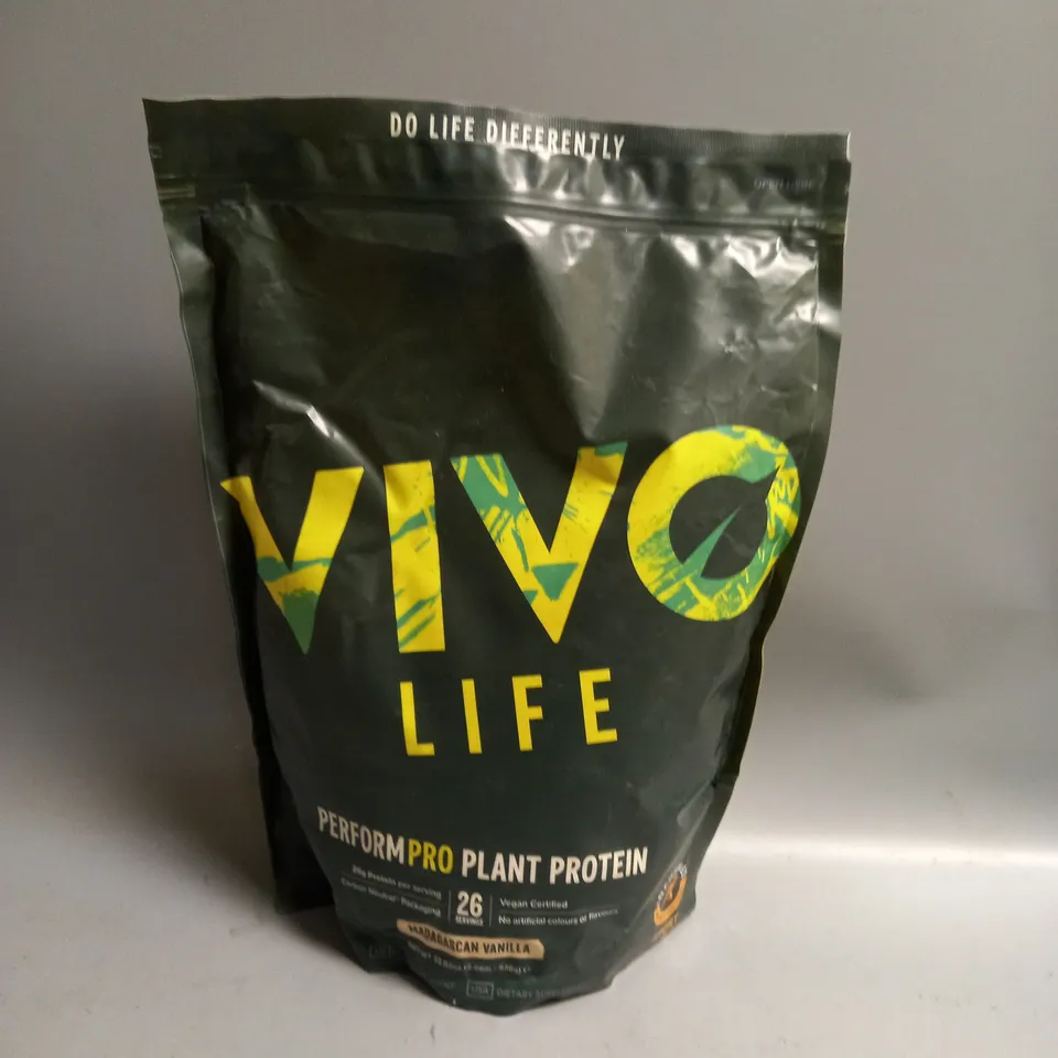 VIVO LIFE PERFORM PRO PLANT PROTEIN POWDER 936G MADAGASCAN VANILLA FLAVOUR