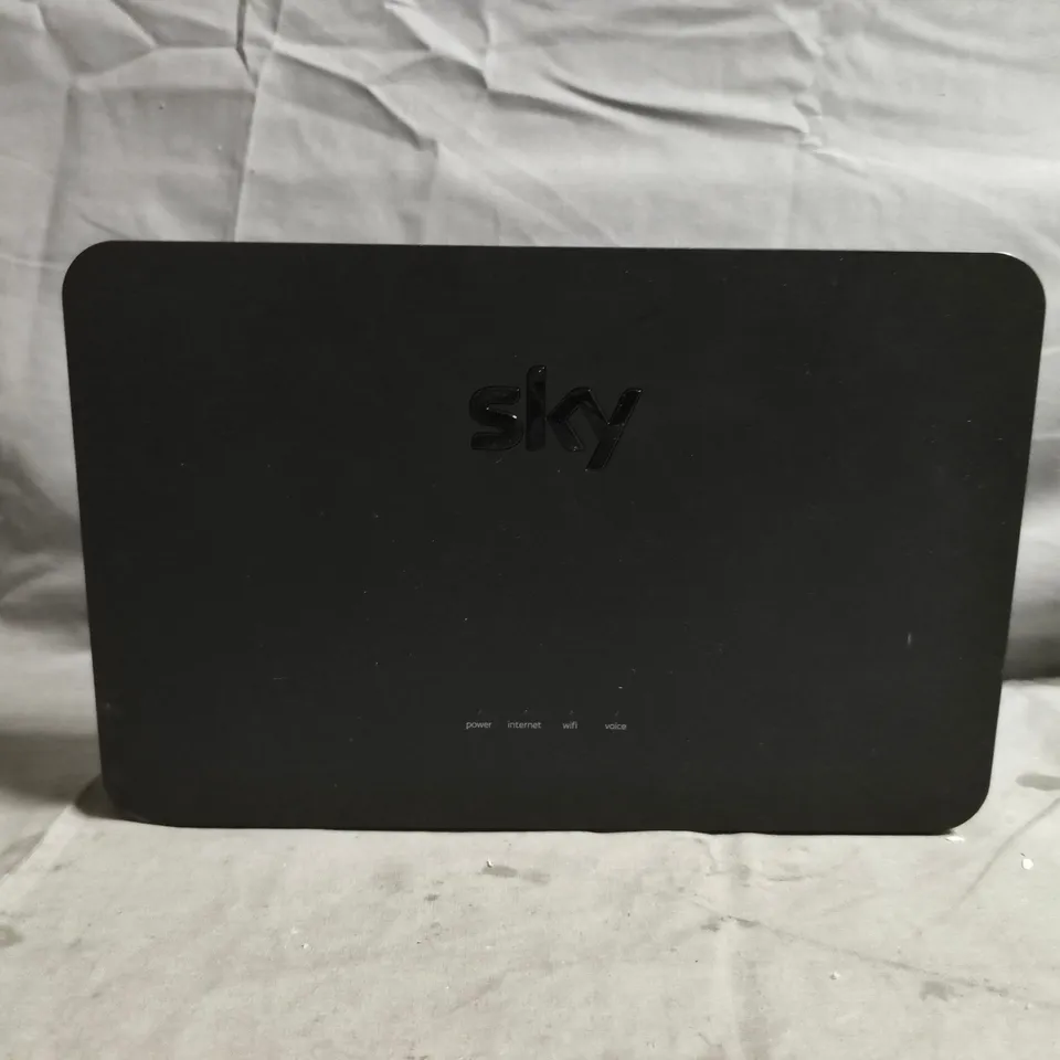 SKY SR203 WI-FI ROUTER IN BLACK