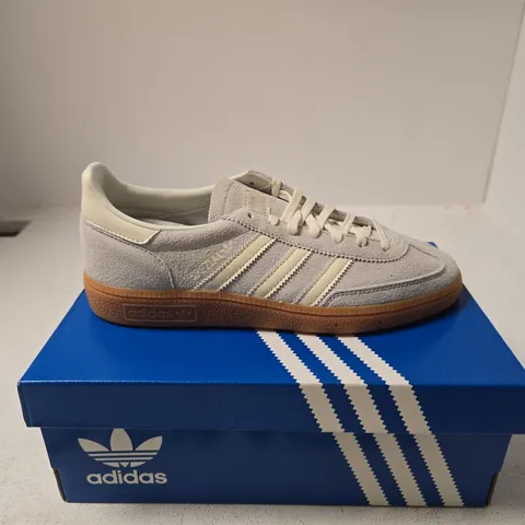 ADIDAS WOMENS HANDBALL SPEZIAL UK 6 BOXED