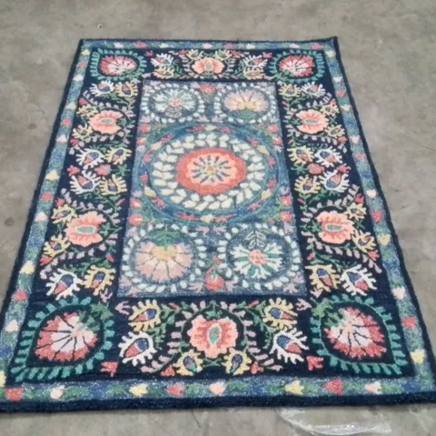 QUALITY DESIGNER AREA RUG - APPROXIMATELY 170X120CM