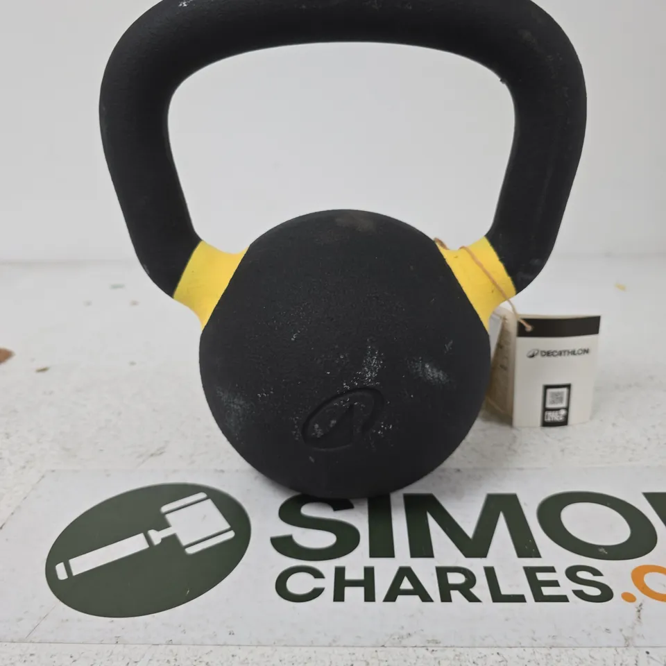 DECATHLON 16 KG KETTLEBELL – BLACK WITH YELLOW NECK BANDS