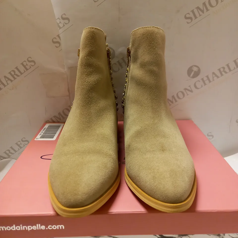 MODA IN PELLE KARINNA TAUPE SUEDE ANKLE BOOTS - SIZE 6