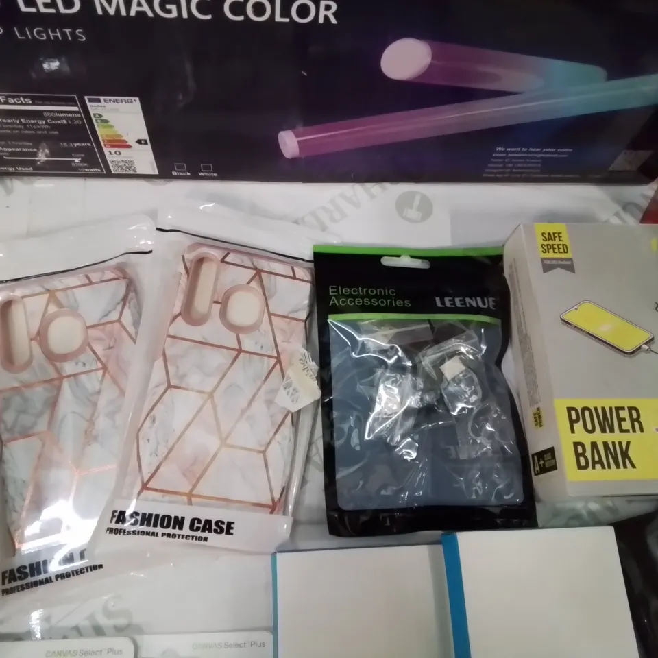 BOX CONTAINING LARGE AMOUNT OF BOXED ELECTRICAL ITEMS TO INCLUDE: 128GB MEMORY CARDS, SCREEN PROTECTION COVERS, LED MAGIC COLOUR LAMP, WIRELESS GAMING REMOTE, INK CARTRIDGES AND LOTS MORE