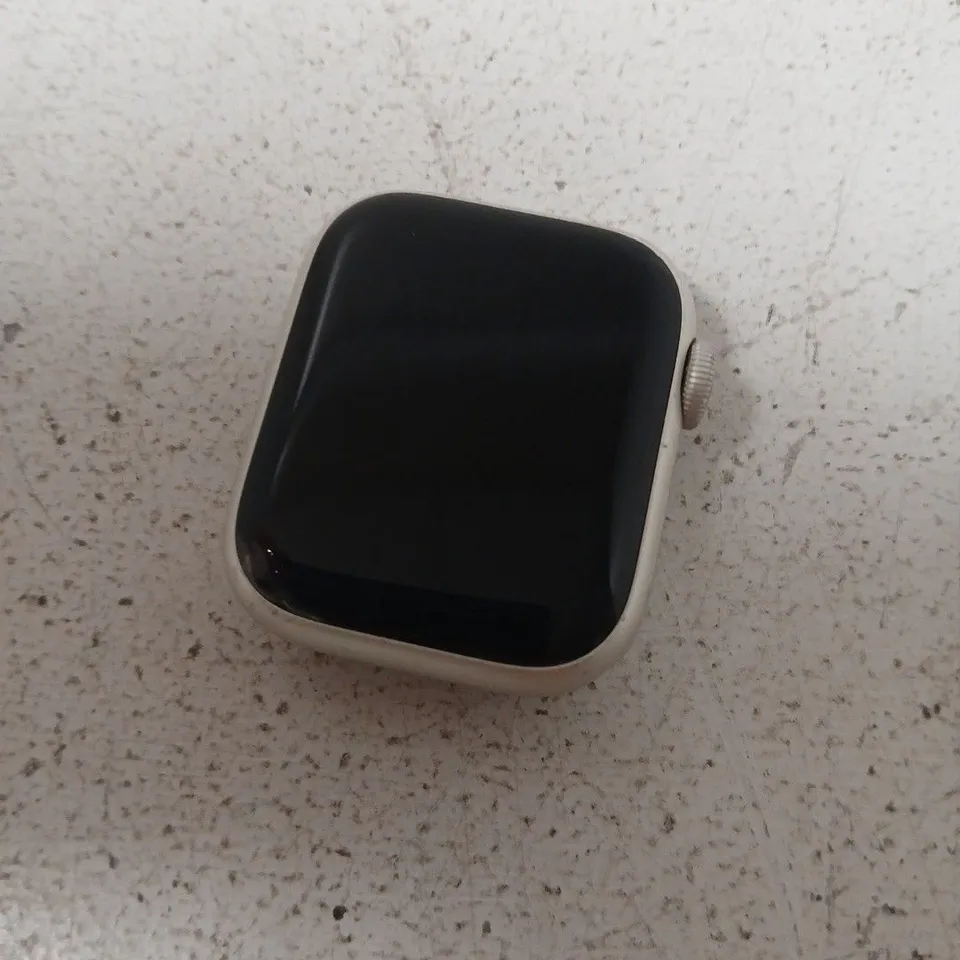 APPLE WATCH SERIES 8 41MM CELLULAR ALUMINIUM STARLIGHT