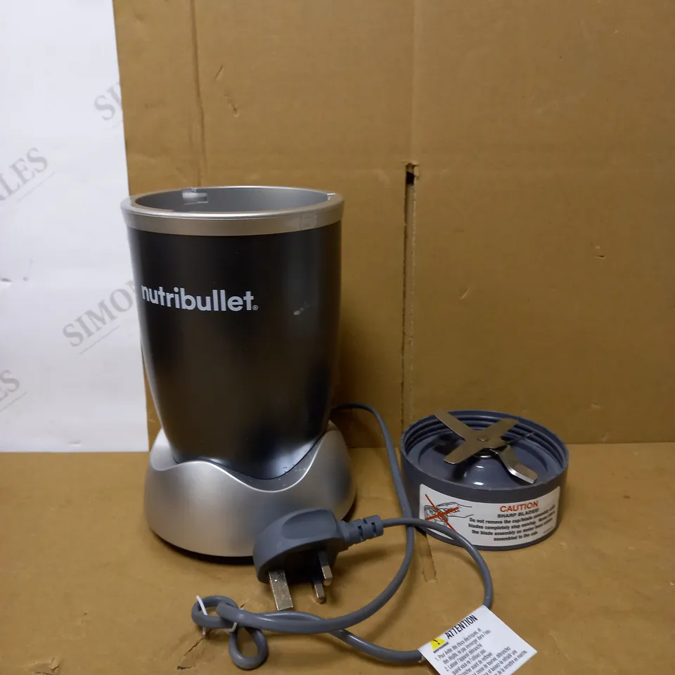 NUTRIBULLET 600 SERIES - NUTRIENT EXTRACTOR HIGH SPEED BLENDER - 600 W - GRAPHITE