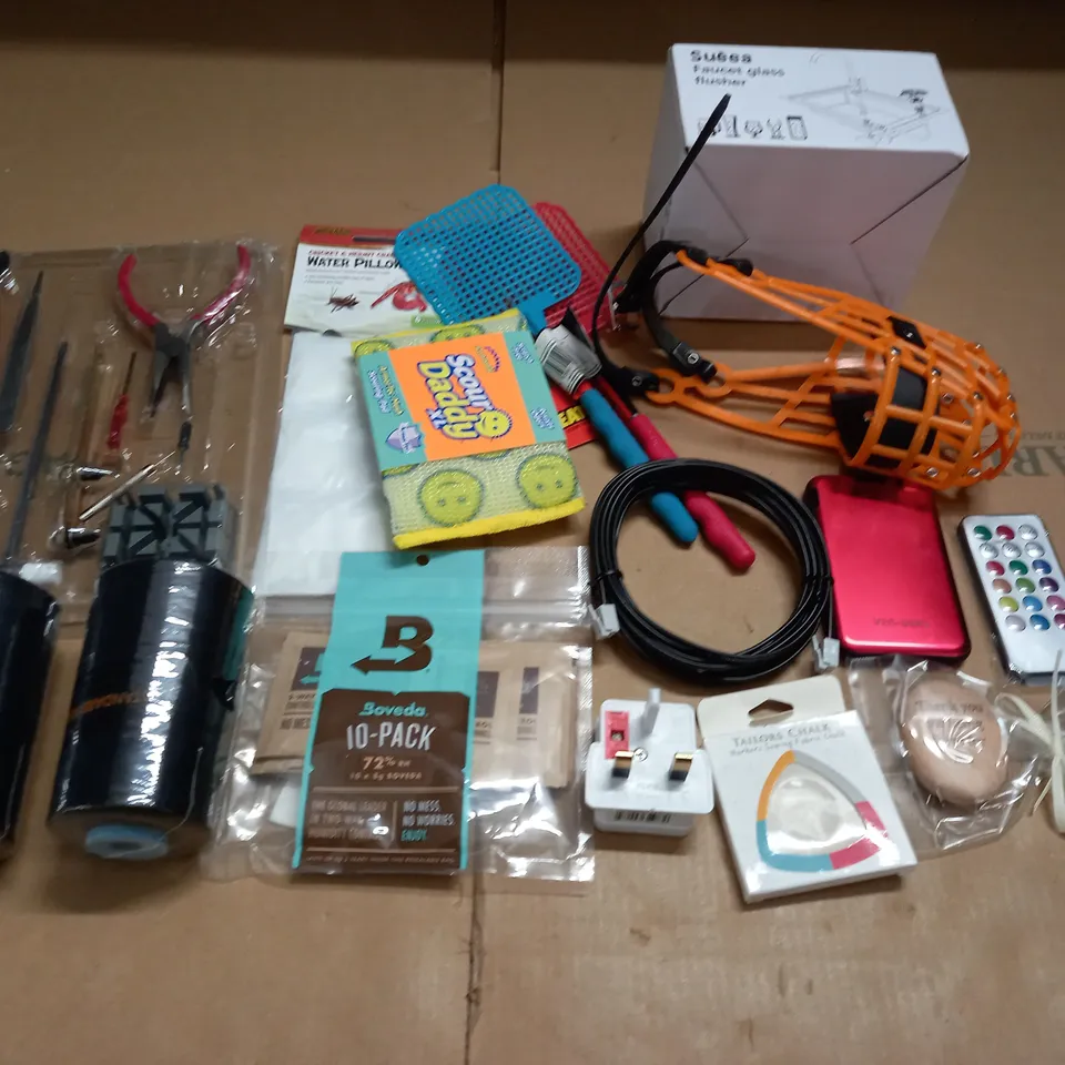 LARGE QUANTITY OF ASSORTED HOUSEHOLD ITEMS TO INCLUDE FAUCET GLASS FLUSHER, FISHING LINE AND WATER PILLOWS