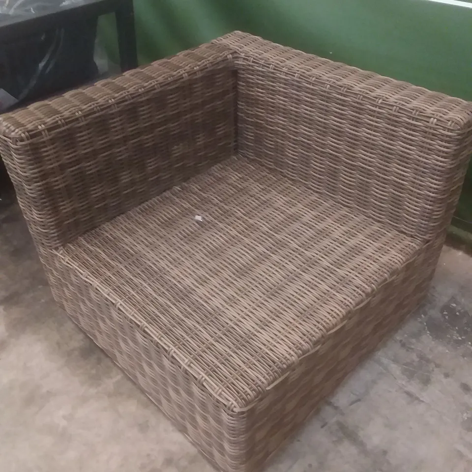 RATTAN EFFECT CORNER SOFA SECTION BROWN
