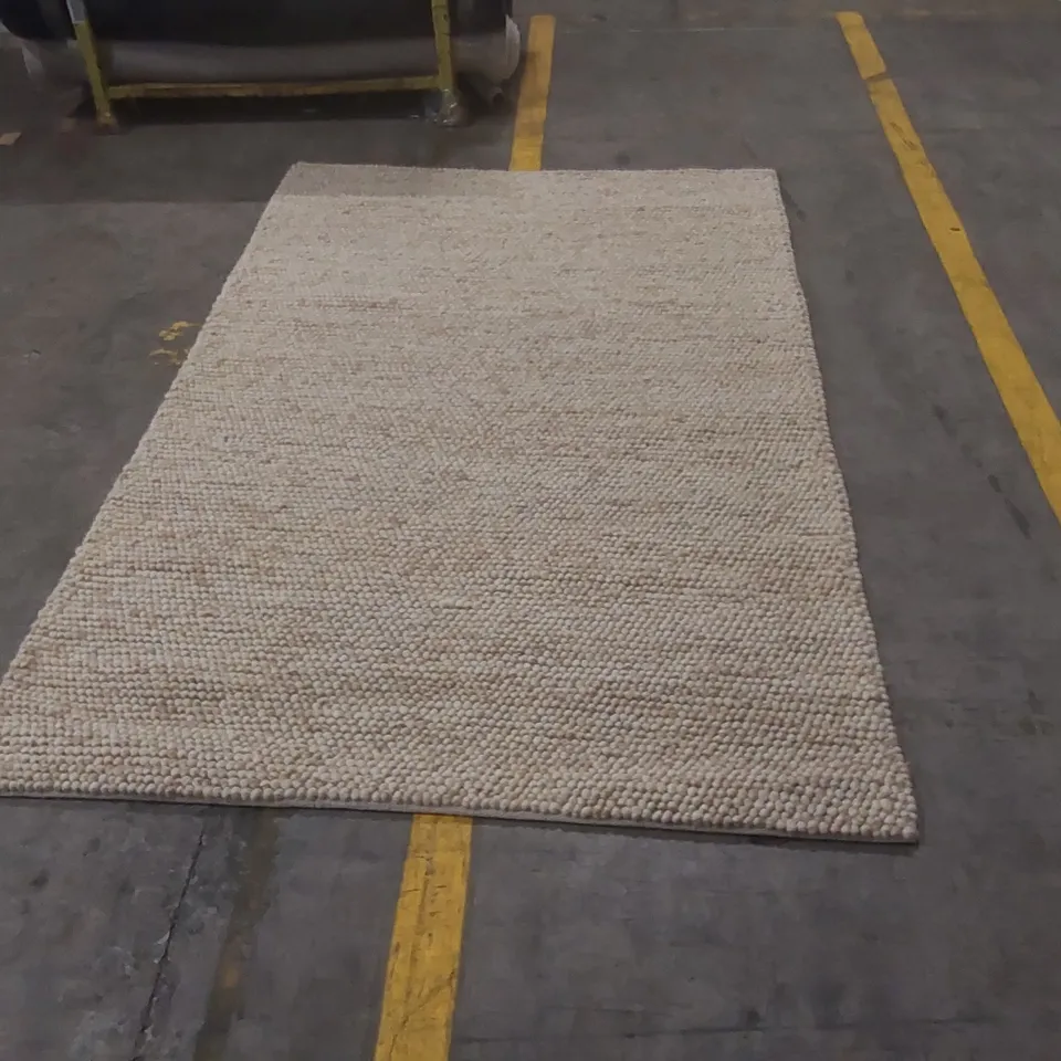 QUALITY DESIGNER RUG - APPROXIMATELY 235 x 152cm