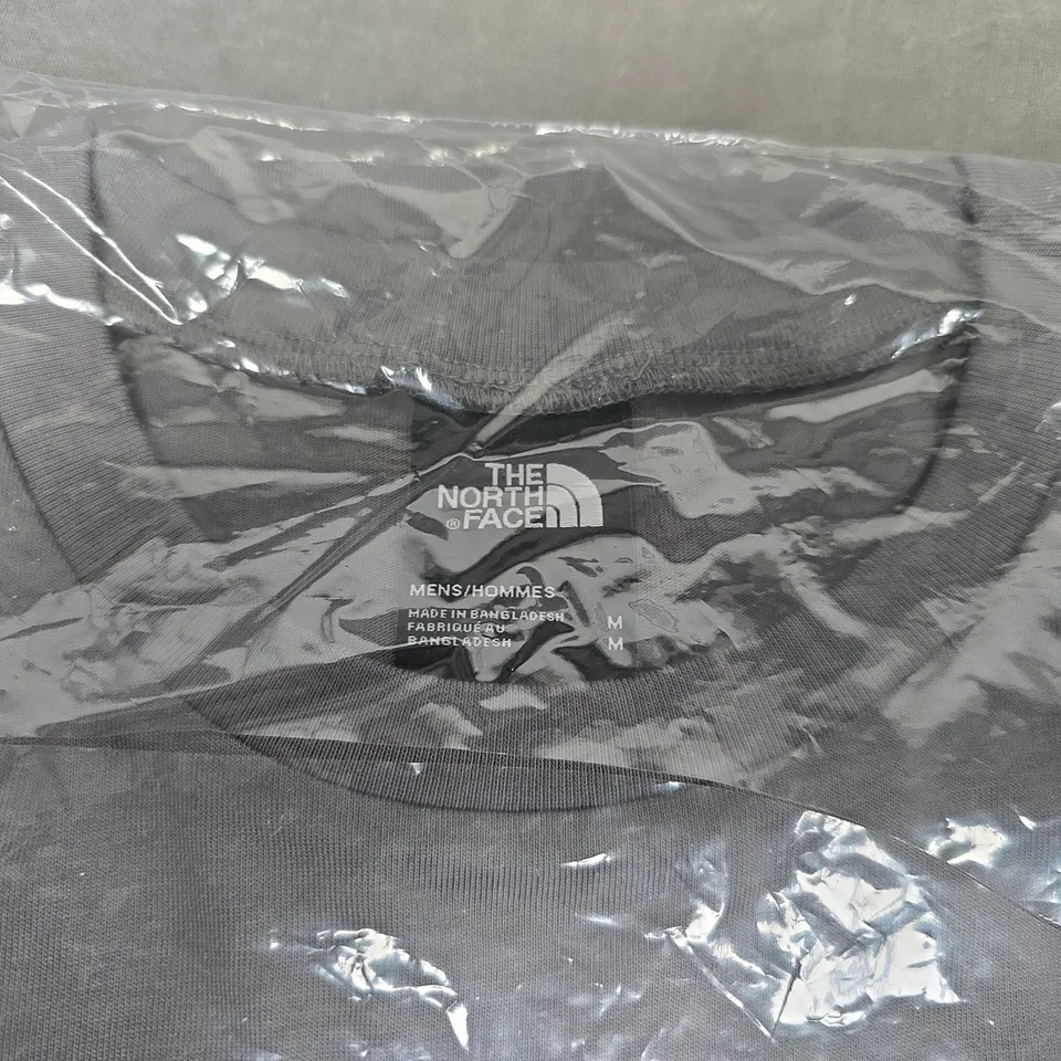 BAGGED THE NORTH FACE MEN'S T-SHIRT – GREY, SIZE M