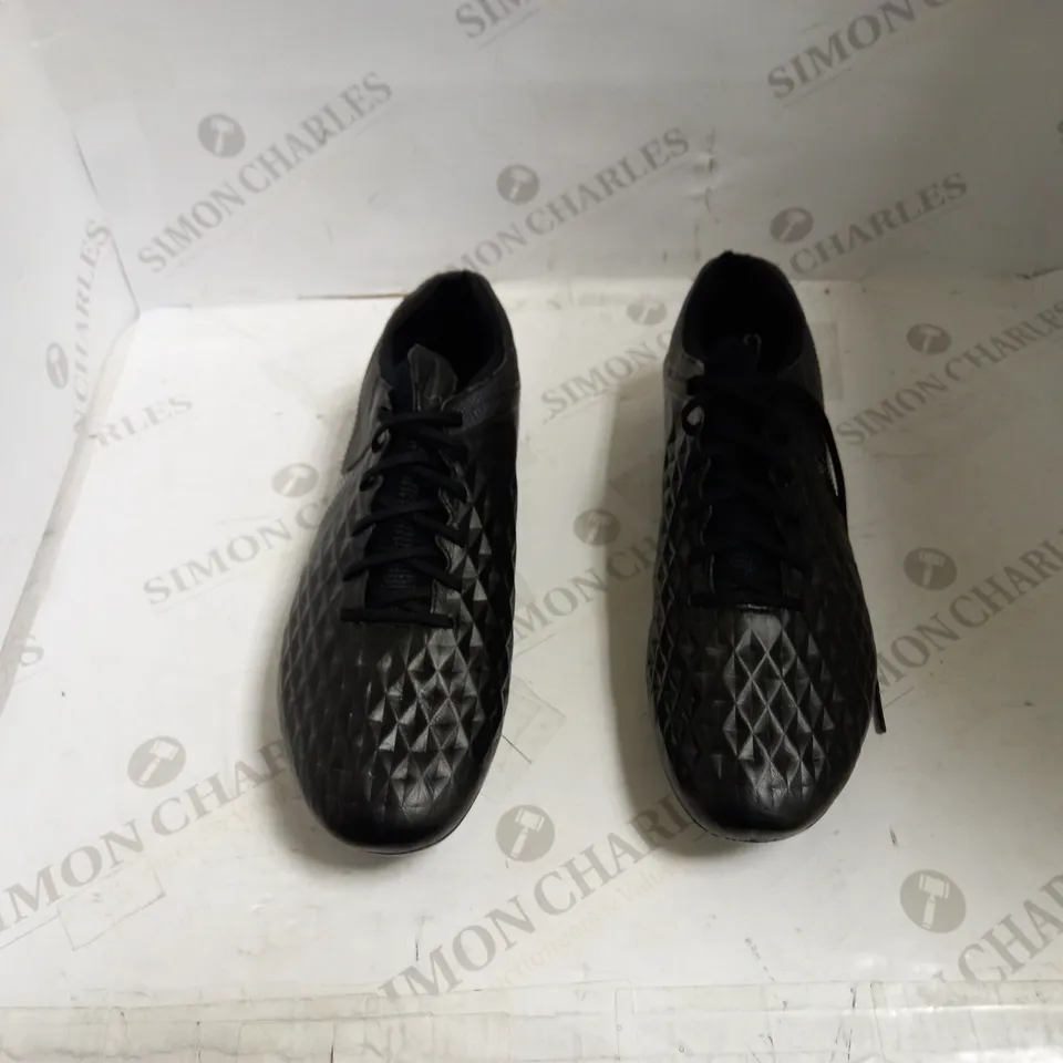 NIKE TIEMPO BLACK ANTI CLOG - UK 9.5