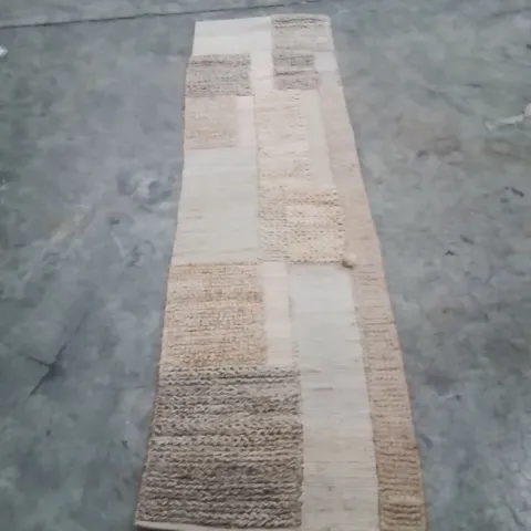 QUALITY DESIGNER AREA RUG - APPROXIMATELY 230X60CM