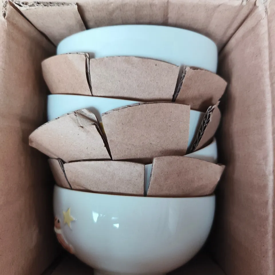 APPROXIMATELY 36 GISELA GRAHAM CERAMIC BOWLS WITH TEDDY BEAR AND STAR DESIGN