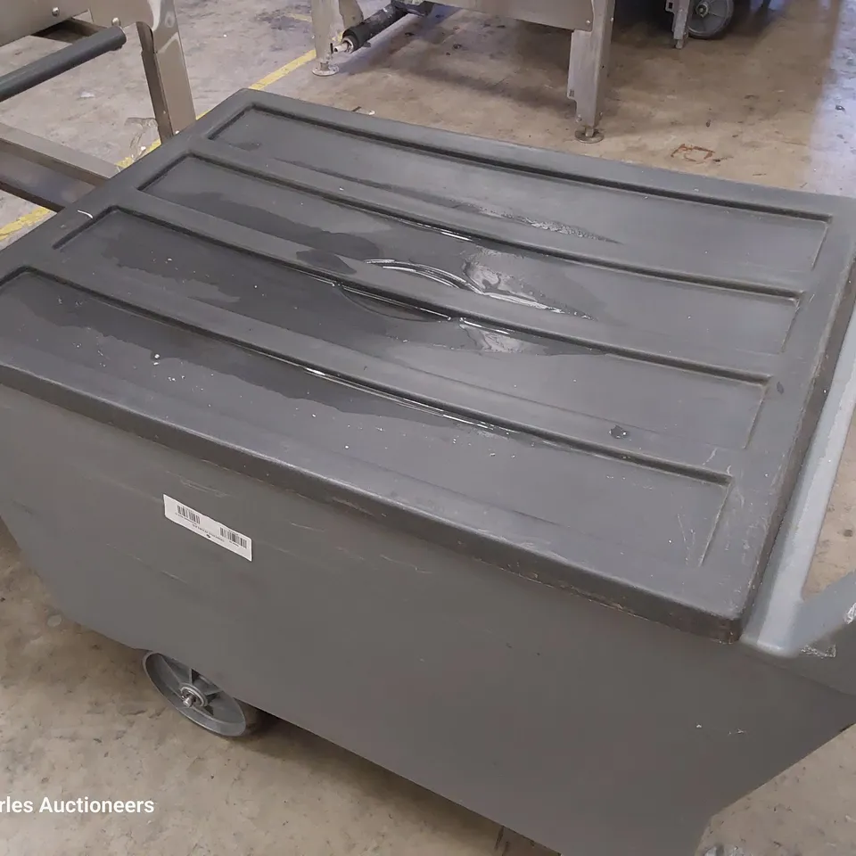 FOLLETT COMMERCIAL ICE MACHINE ON STAND WITH ICE TROLLEY 