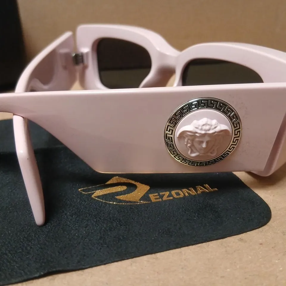 VERSACE SUNGLASSES – WHITE/PALE PINK FRAME WITH MEDUSA EMBLEM