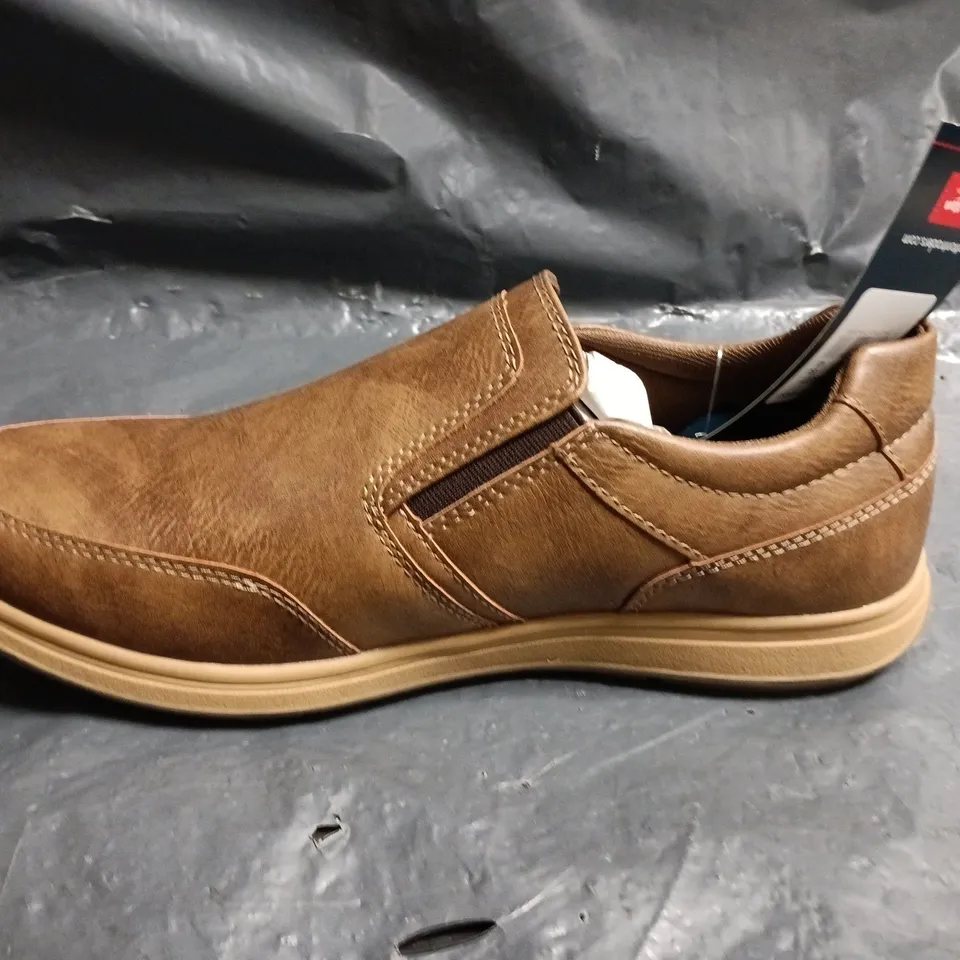 COTTON TRADERS CASULA SLIP ON SHOES IN DARK WALNUT - UK 7